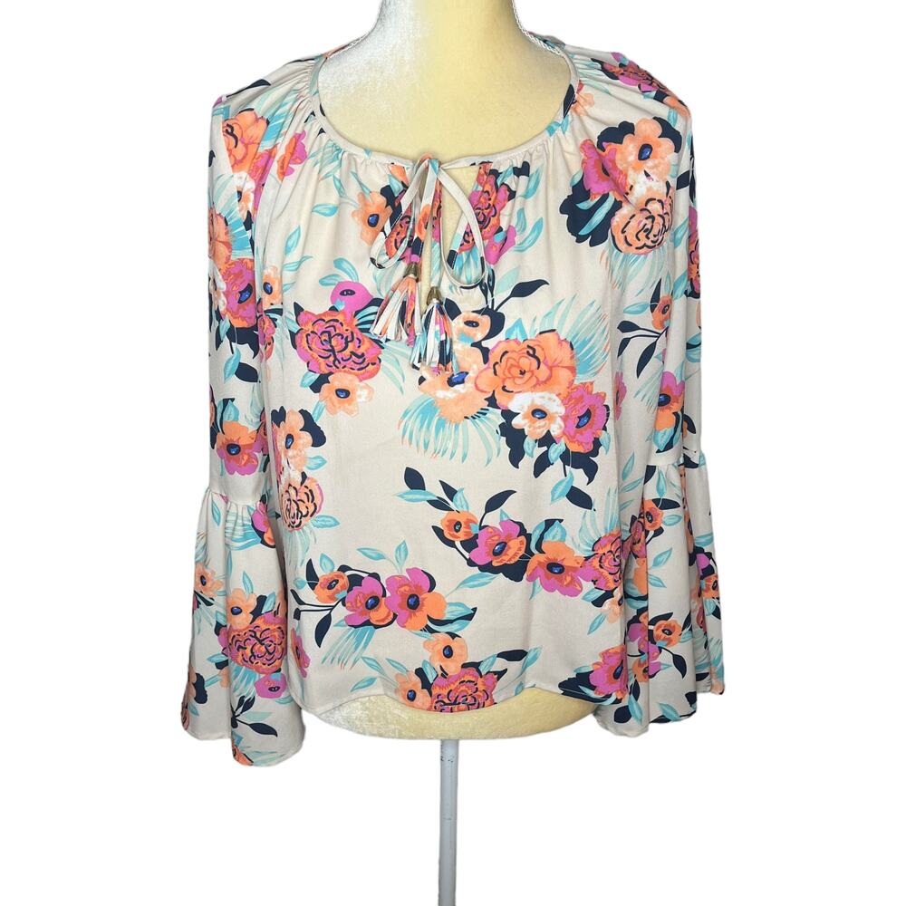 Yumi Kim Peonies Bloom Wanderlust Blouse Top w/ Bell Sleeve EUC Size XS